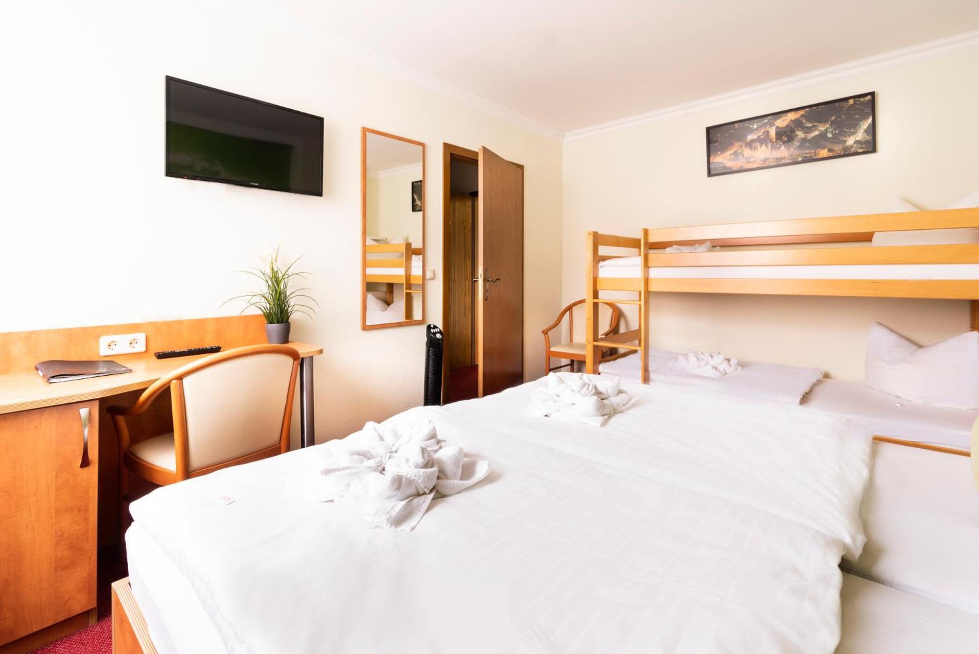 Cityhotel Bernburg Oda fotoğraf