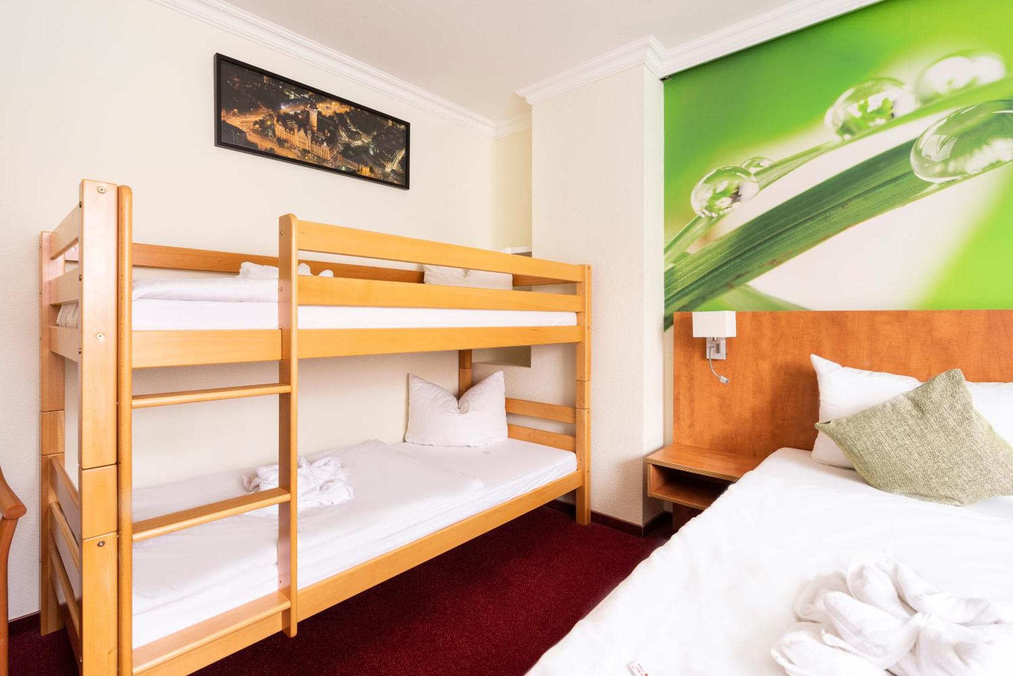 Cityhotel Bernburg Oda fotoğraf